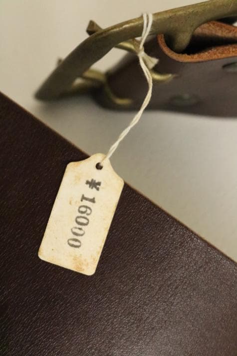 こ*り様 ラスト１点！　超希少！【新品】☆ビューティービースト：幅広　レザー　ベ