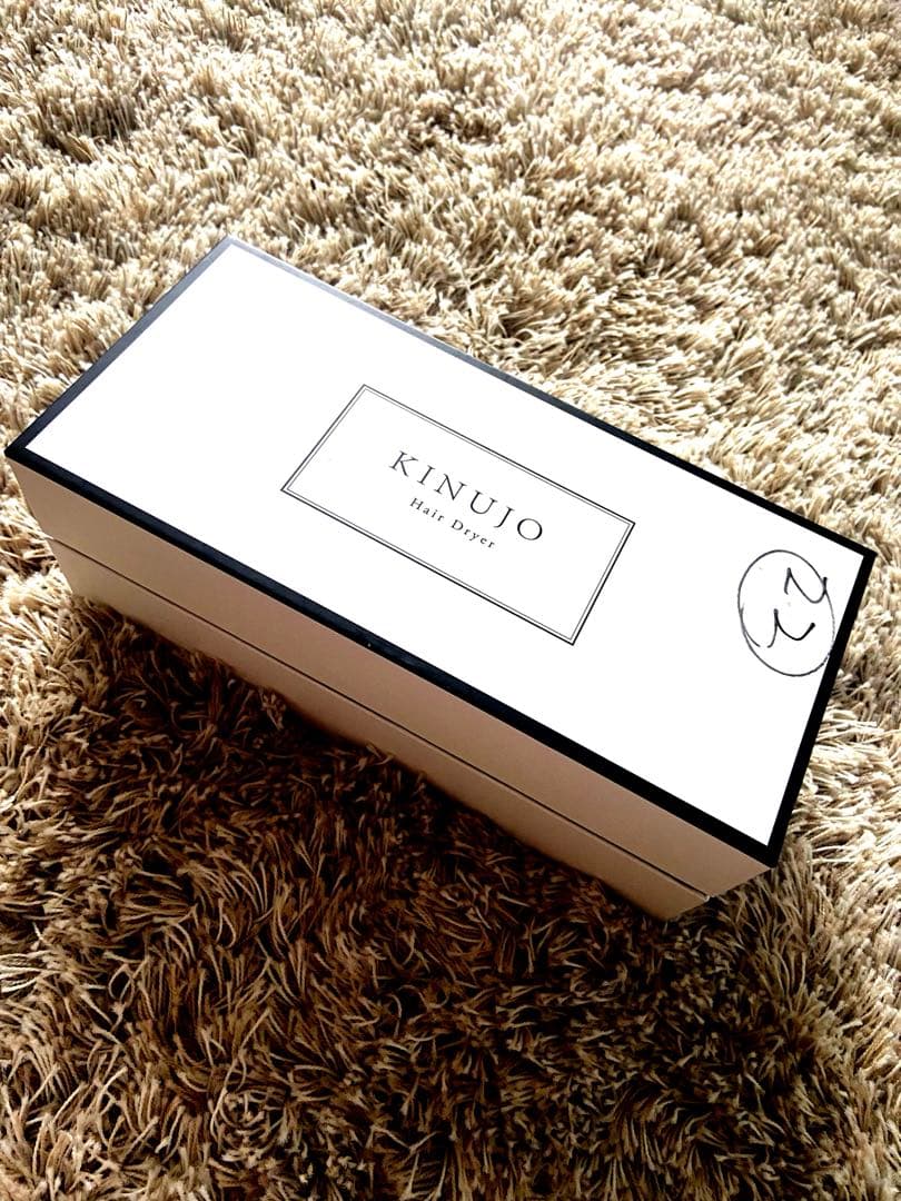 KINUJO ヘアドライヤー ホワイト