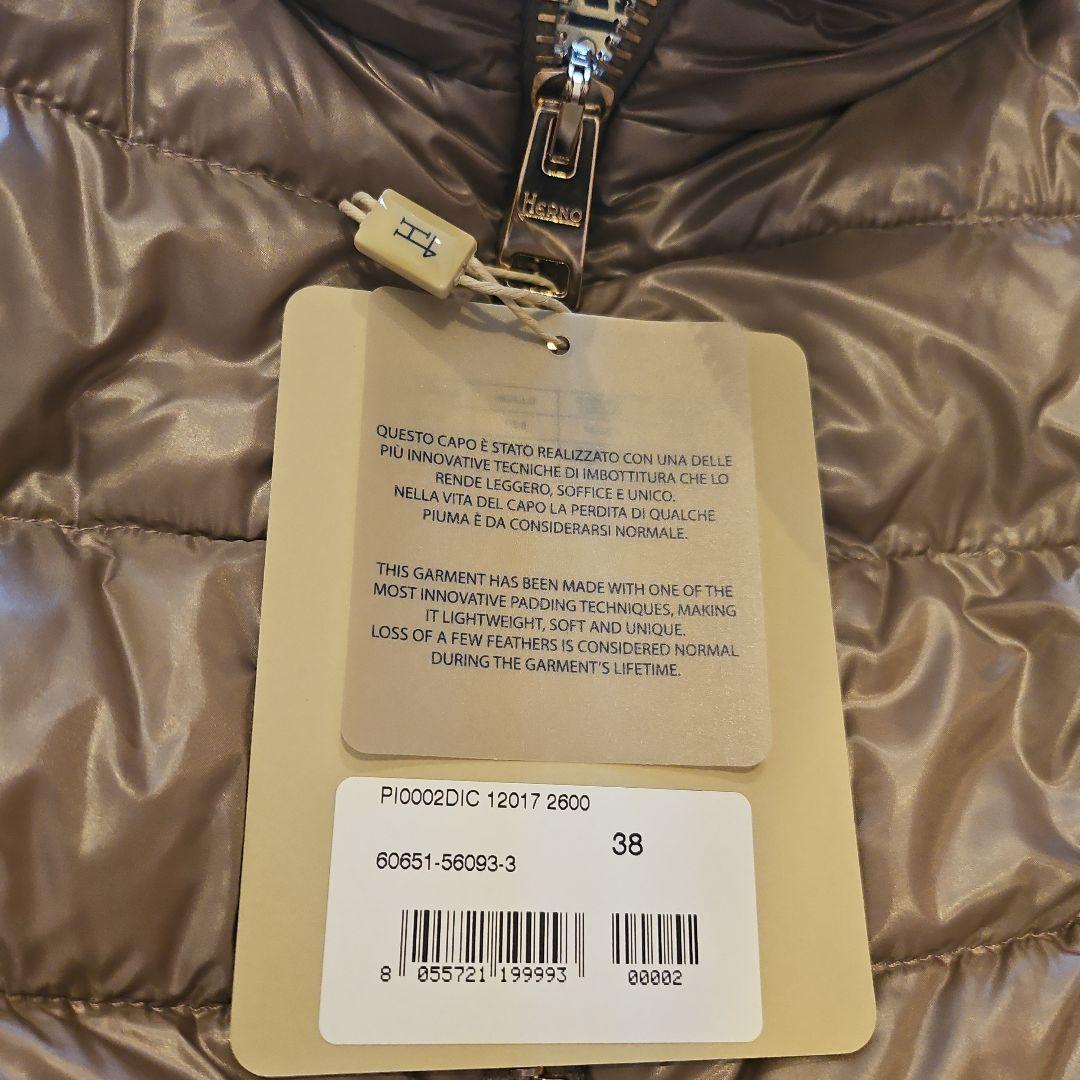 最終価格『新品』Herno　ヘルノ　 ベージュ ダウンコート サイズ38