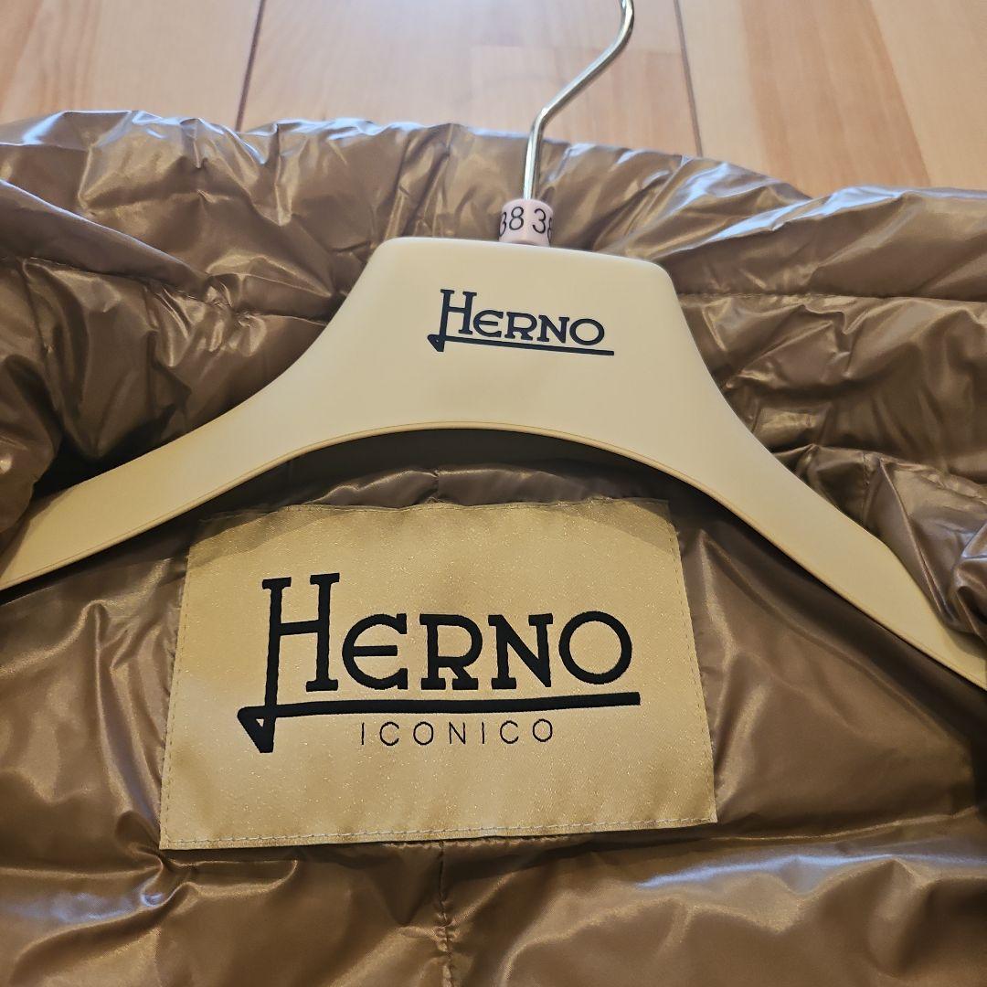 最終価格『新品』Herno　ヘルノ　 ベージュ ダウンコート サイズ38