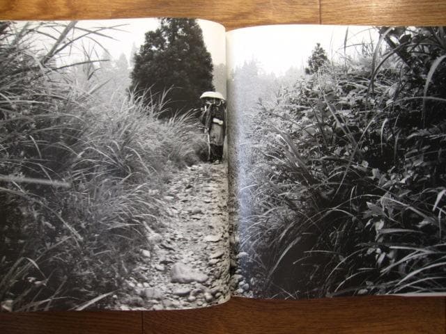 瞽女　盲目の旅芸人 安達浩 写真集　直筆サイン入り