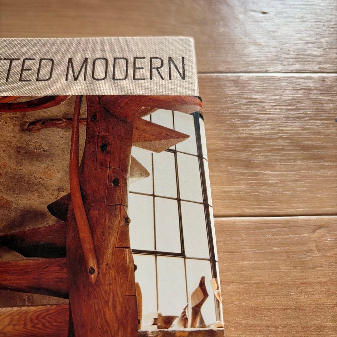 HANDCRAFTED MODERN ハンドクラフテッドモダン　洋書