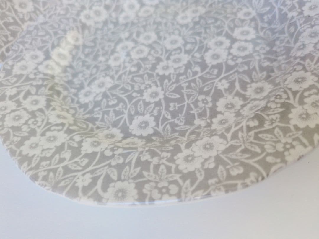 バーレイ　グレーキャリコ　プレート　２枚