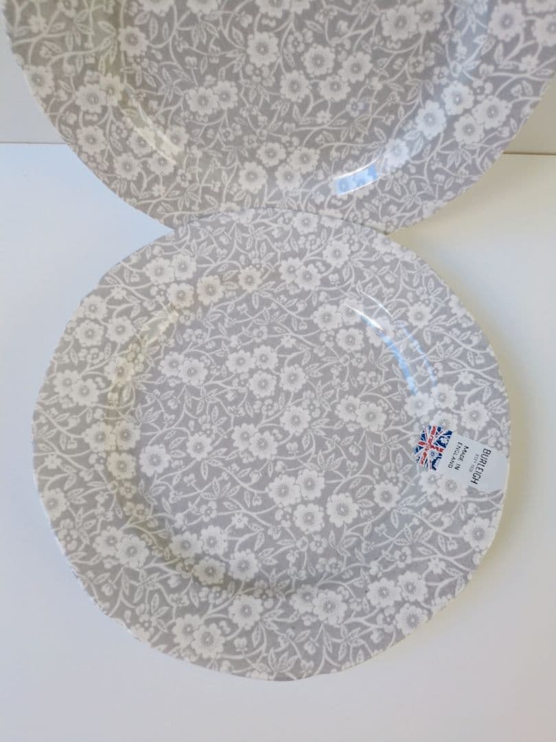 バーレイ　グレーキャリコ　プレート　２枚