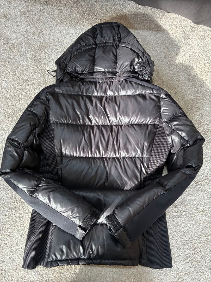 PRADA ダウンジャケット 三角プレート ブラック サイズ40