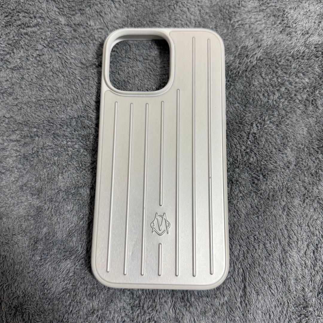 【美品】RIMOWA iPhone 16 Pro Maxケース シルバー