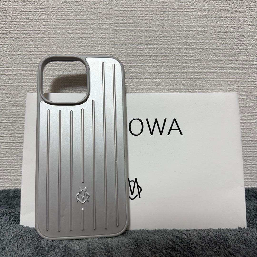 【美品】RIMOWA iPhone 16 Pro Maxケース シルバー