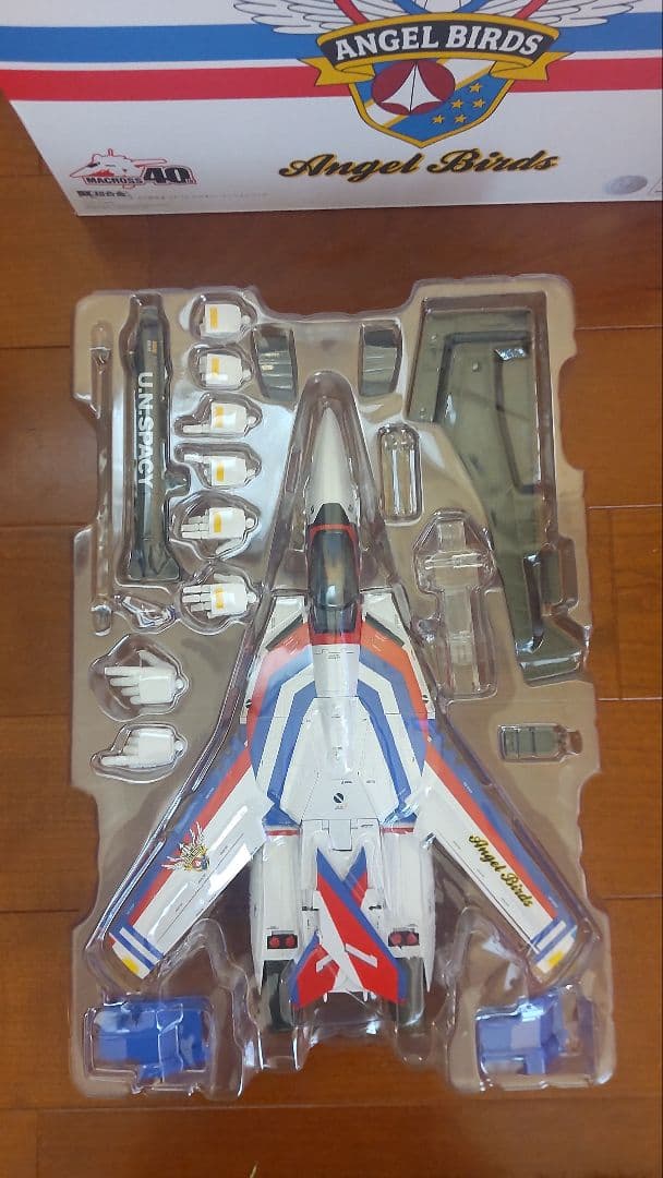 DX超合金　VF-1A バルキリー エンジェルバード 40周年記念モデル