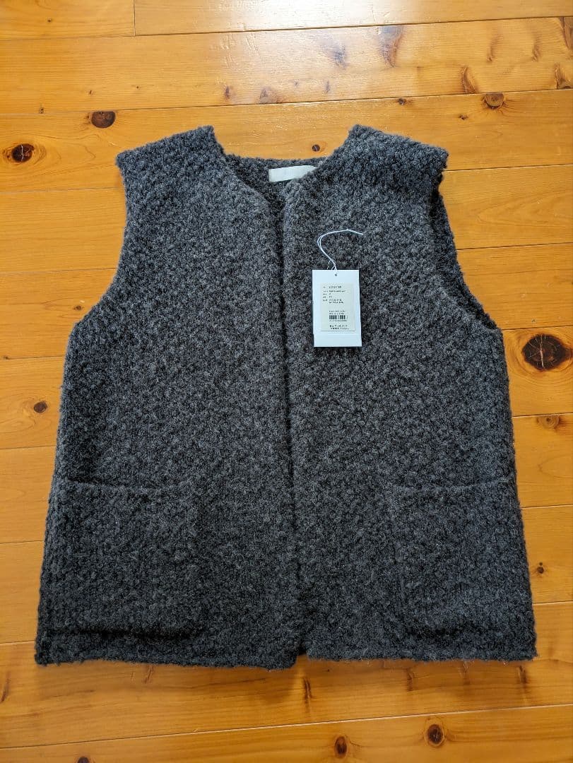 2025年今季evam evaアルパカ　ウールベストМ　スミ色