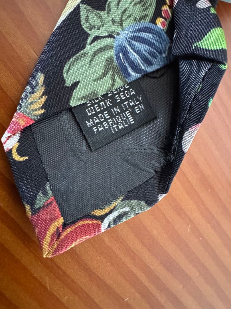 新品未使用タグ付✴︎VivienneWestwoodシルク100%ネクタイ