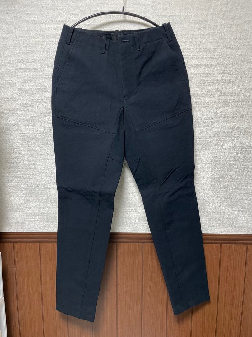 山内 超強撚⼆重織コットン・⽴体切替パンツ 黒2