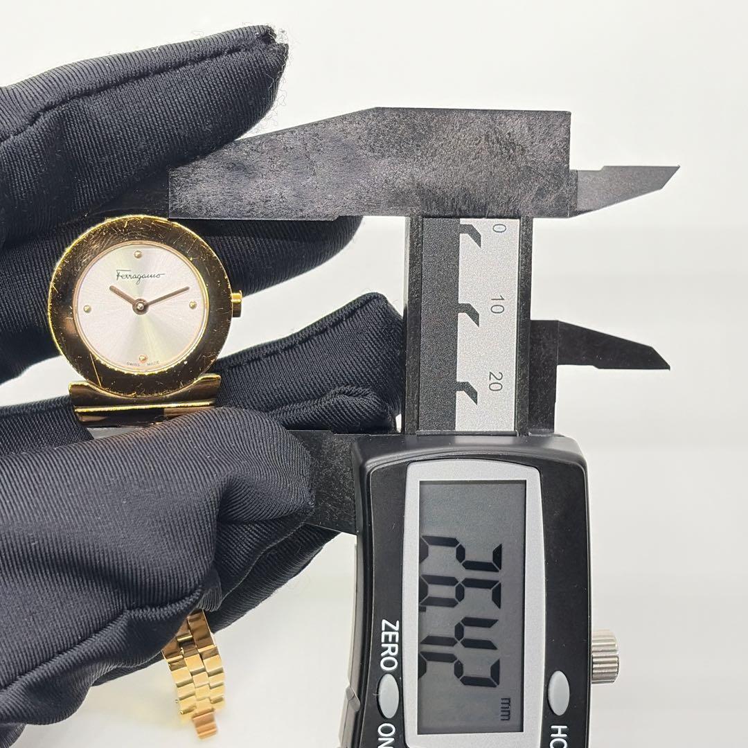 【新品電池】Ferragamo フェラガモ 腕時計 ガンチーニ ゴールド y2k