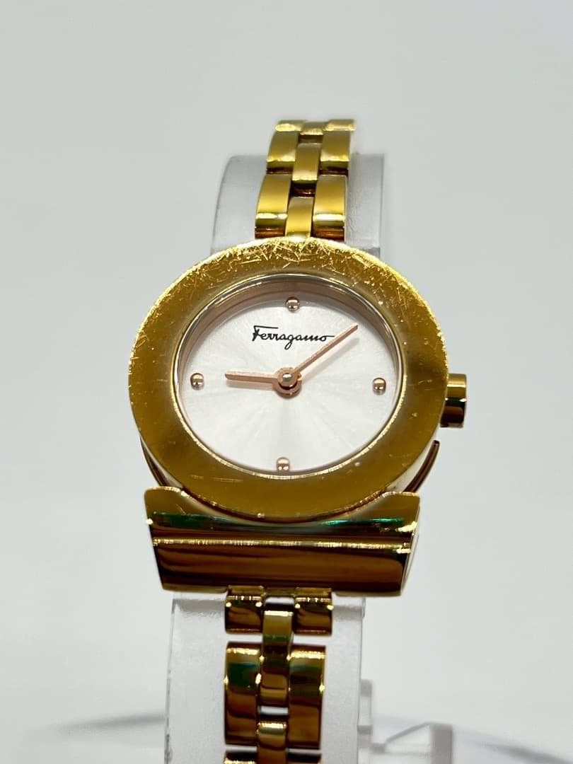 【新品電池】Ferragamo フェラガモ 腕時計 ガンチーニ ゴールド y2k