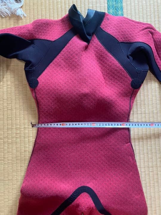 【値下げしました！】Santa Cruz セミドライウェットスーツ