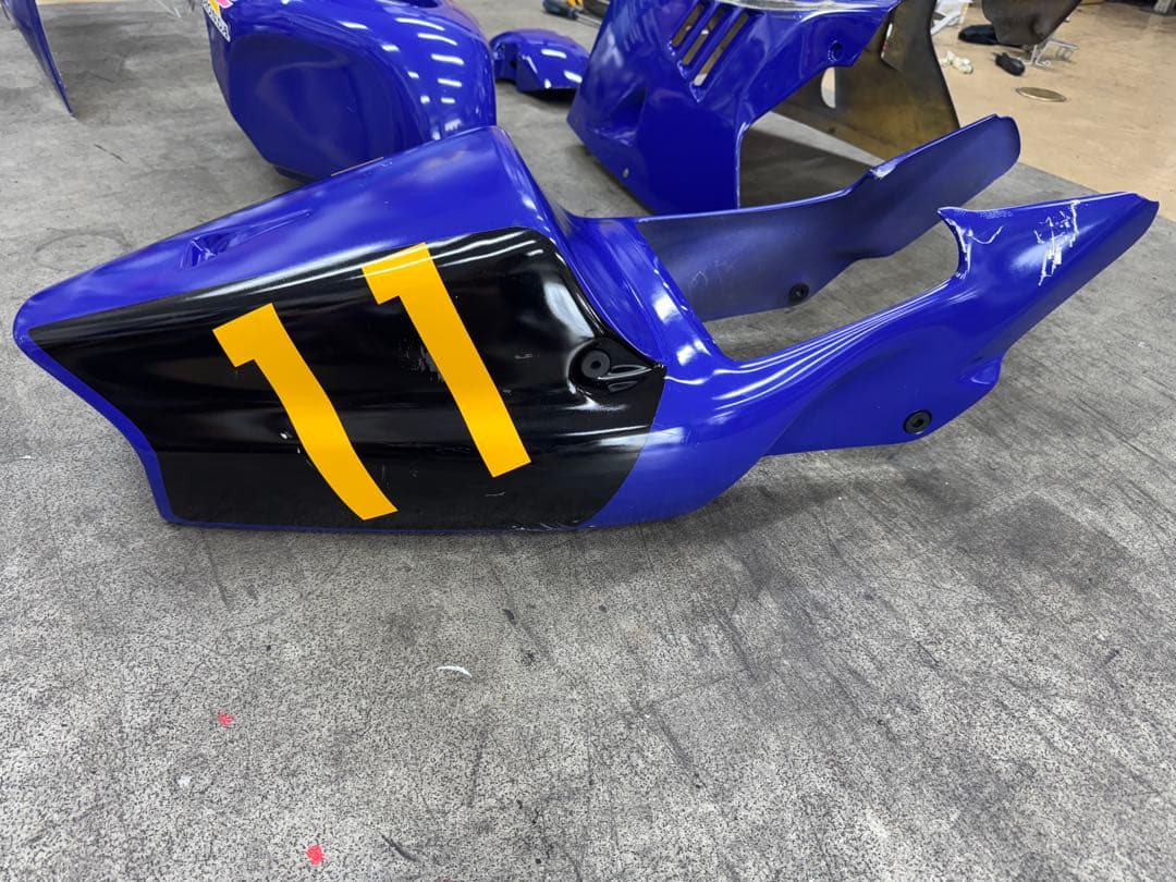 nsr250r mc21 FRPレーシングカウル　タンク　セット　らんまる