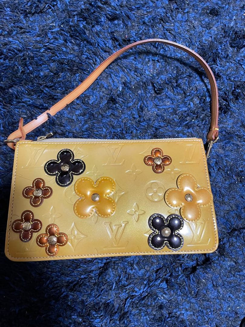 Louis Vuitton フラワーモチーフ パーティーバッグ