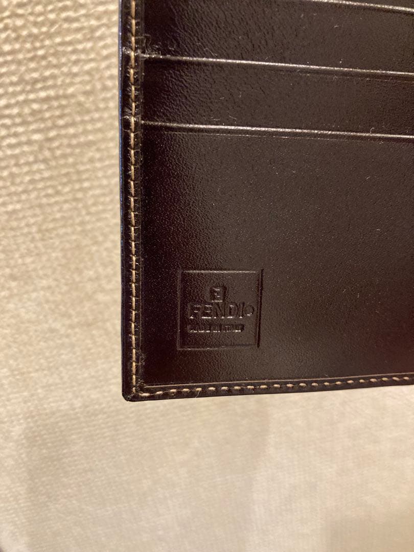 Fendi 二つ折り財布 ブラウン　新品未使用