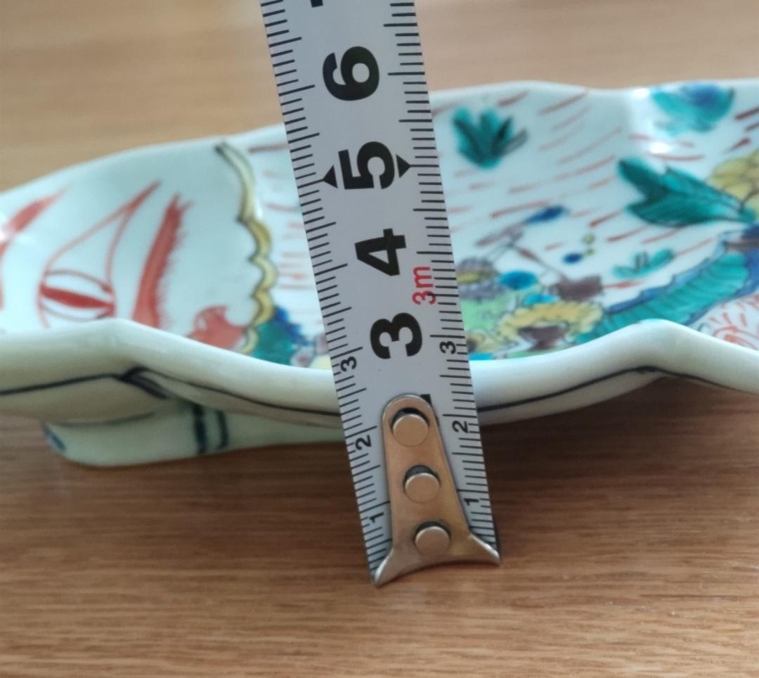 田辺京子さん　魚型小皿