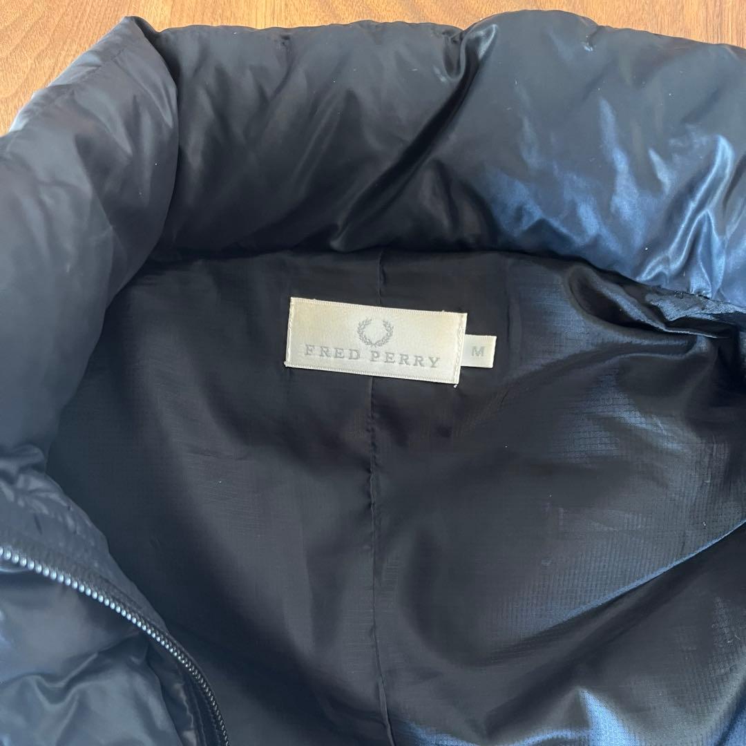 FRED PERRY フレッドペリー　リアルファー付きダウンベスト　PERTEX