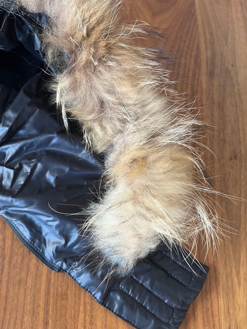 FRED PERRY フレッドペリー　リアルファー付きダウンベスト　PERTEX