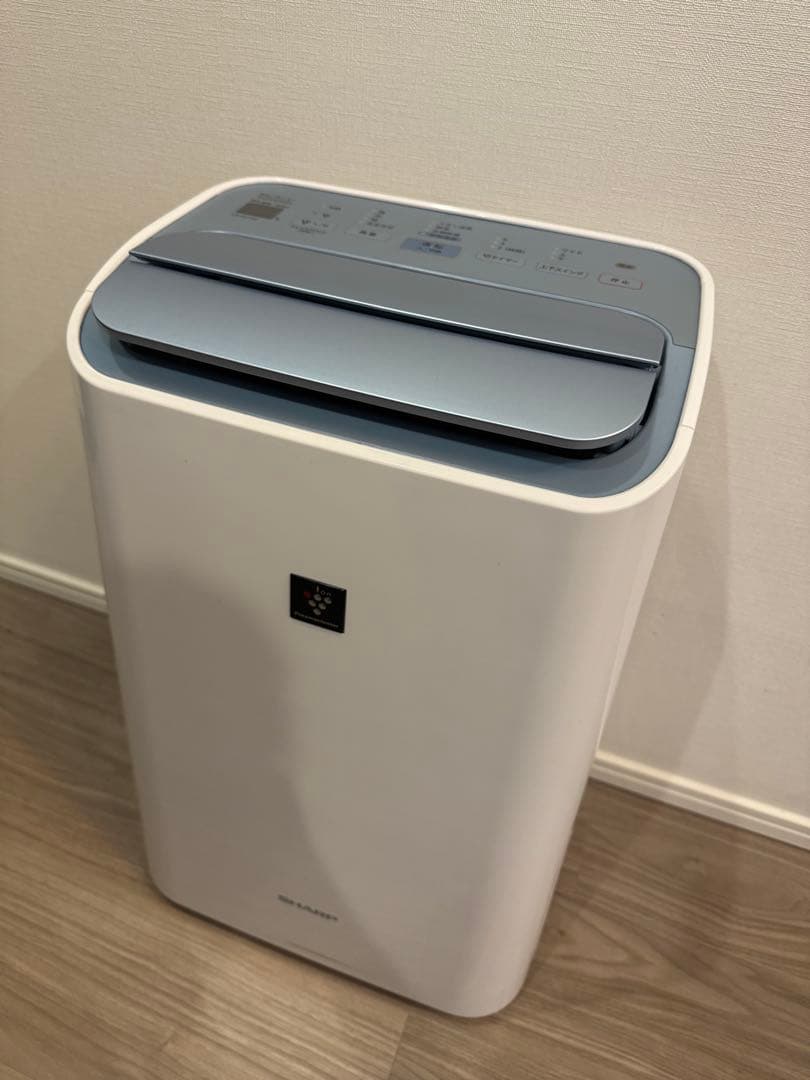 【美品】2024年製 シャープ 空気清浄機 兼 除湿機 CV-EF120-W