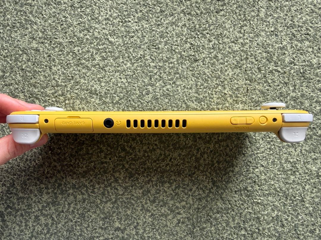 Nintendo Switch Lite イエロー 充電器&ケース付