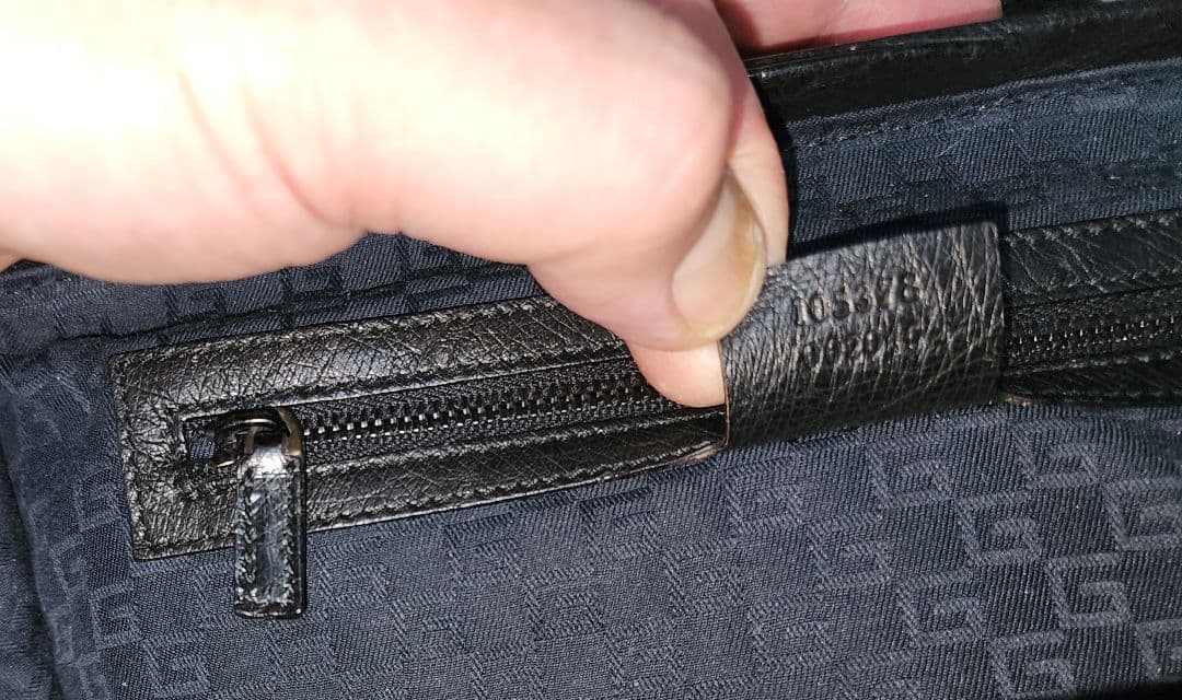 Gucci希少!ミニオーストリッチレザー ハンドバッグ 黒