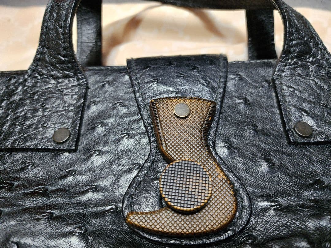 Gucci希少!ミニオーストリッチレザー ハンドバッグ 黒