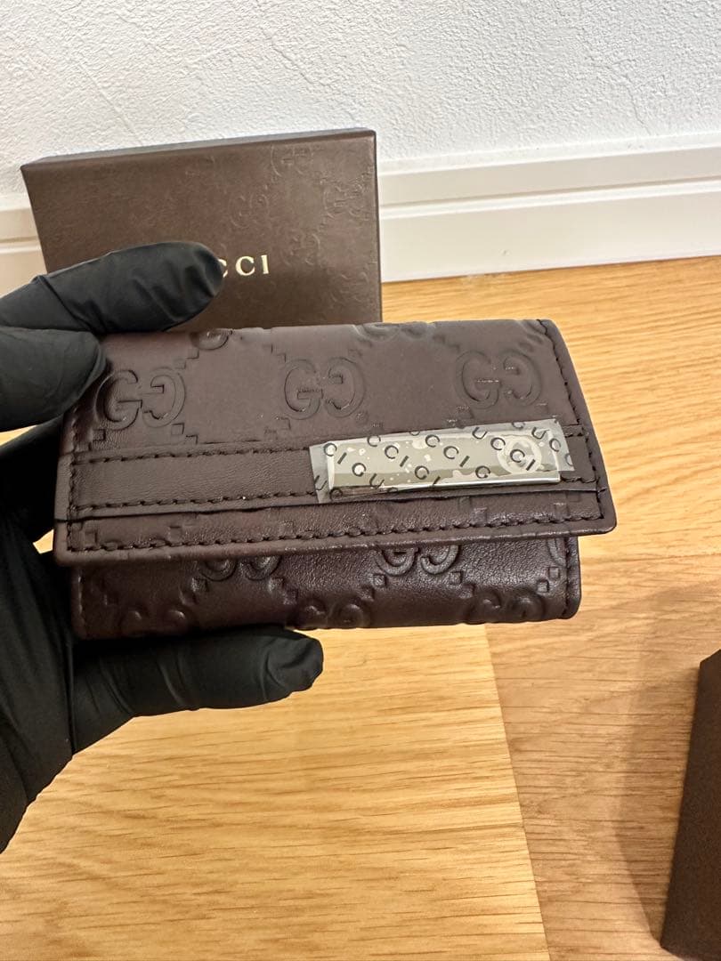 GUCCI ブラウンレザーキーケース