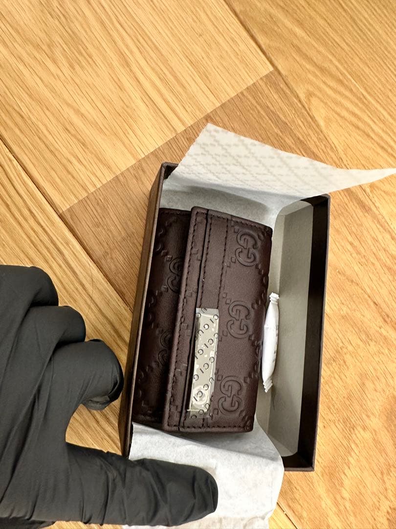 GUCCI ブラウンレザーキーケース