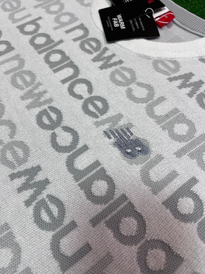 New Balance　アップサイドダウンロゴボーダー　吸湿発熱 ニット【XL】