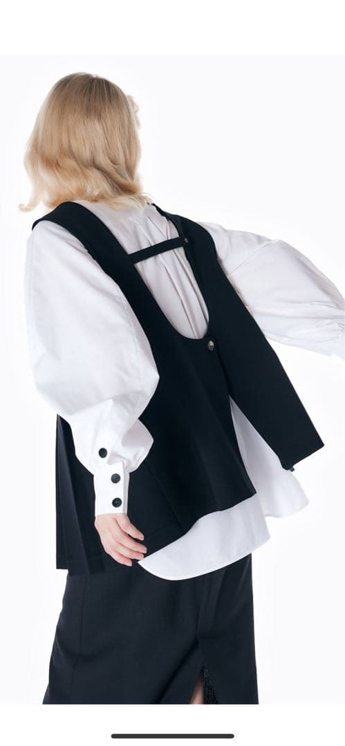 トップス ENFOLD PLEATS TWO-WAY VEST