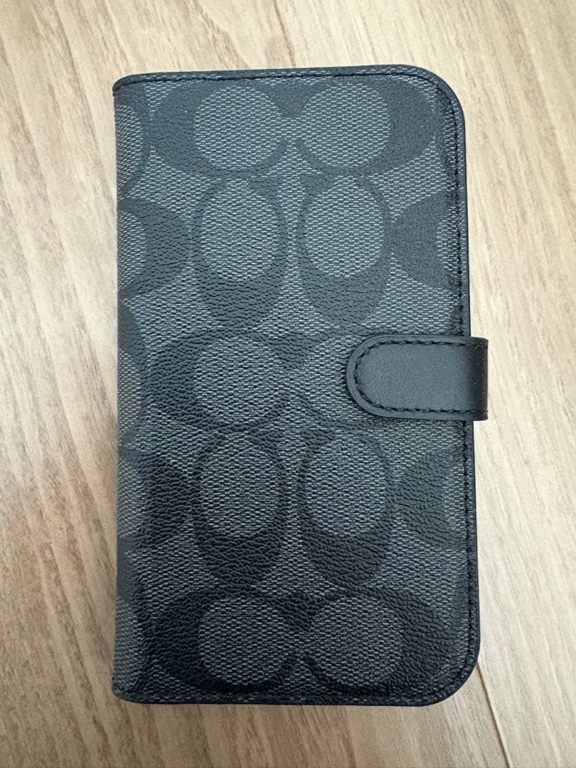 【新品】COACH iPhone 15 手帳型ケース　強化ガラス保護フィルム付き