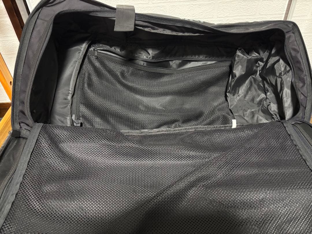 フォルクルスキー　キャリーバック120リットル