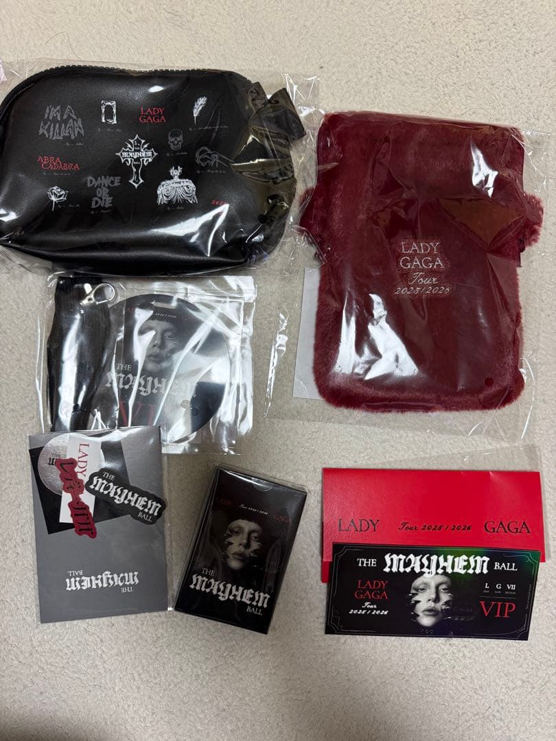 ミュージシャン LADY GAGA VIP GOLD MERCH 2026