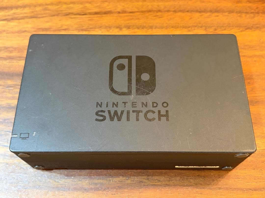 Nintendo Switch 本体 赤・青ジョイコン付き