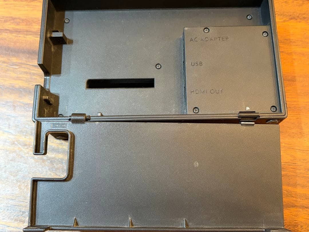 Nintendo Switch 本体 赤・青ジョイコン付き