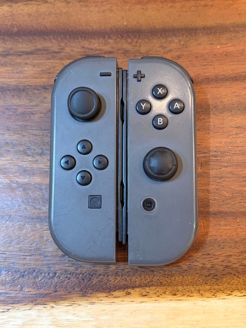 Nintendo Switch 本体 赤・青ジョイコン付き