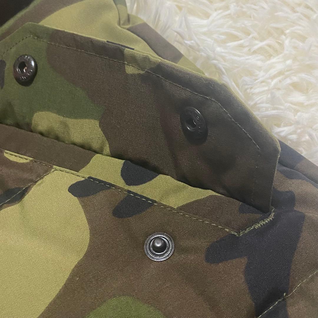   カナダグース　ダウンベスト 迷彩　ユニセックス