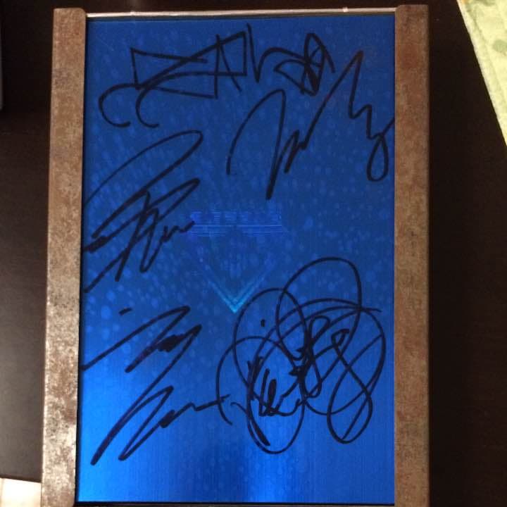 【プレゼント付き】BIGBANG サイン入りアルバム