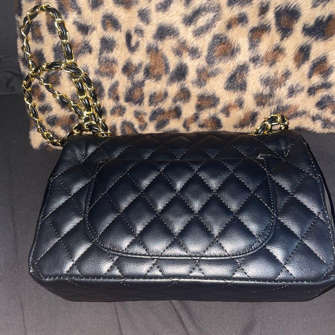 キルティング　ゴールドチェーン　ショルダーバッグ　ブラック　ラムスキン　2way