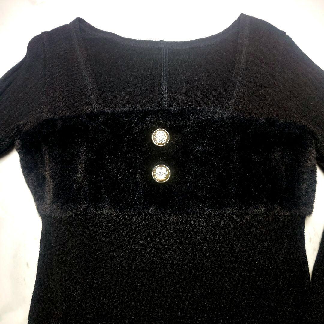 d.i.a.ファー付き黒長袖トップス