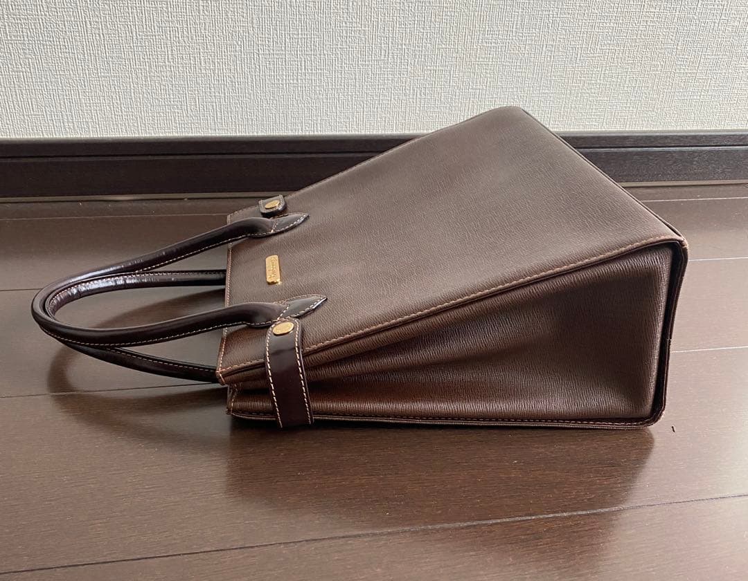 BURBERRY バーバリー レザービジネスバッグ