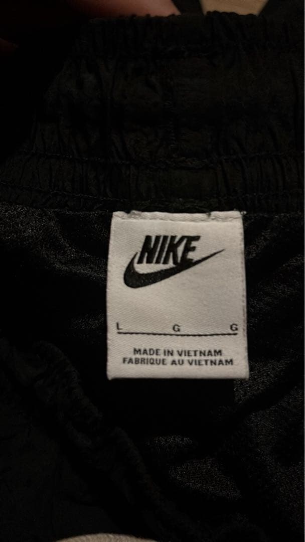 Nike ナイロンパンツ Lサイズ 花刺繍