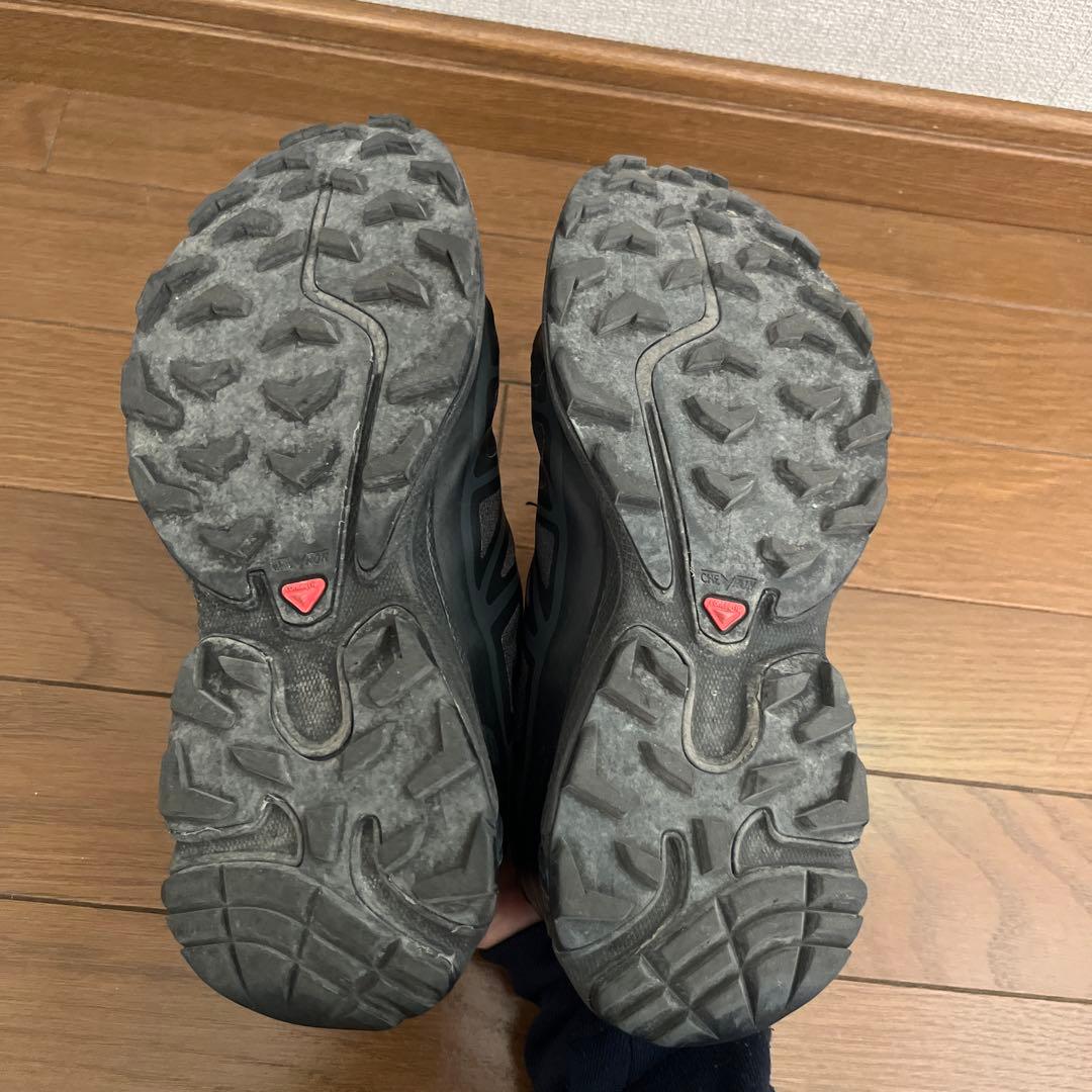 Salomon XT-6 ブラックスニーカー