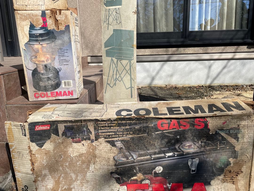 Coleman 3点セット 3口ガスストーブ ハイスタンド ガソリンランタン