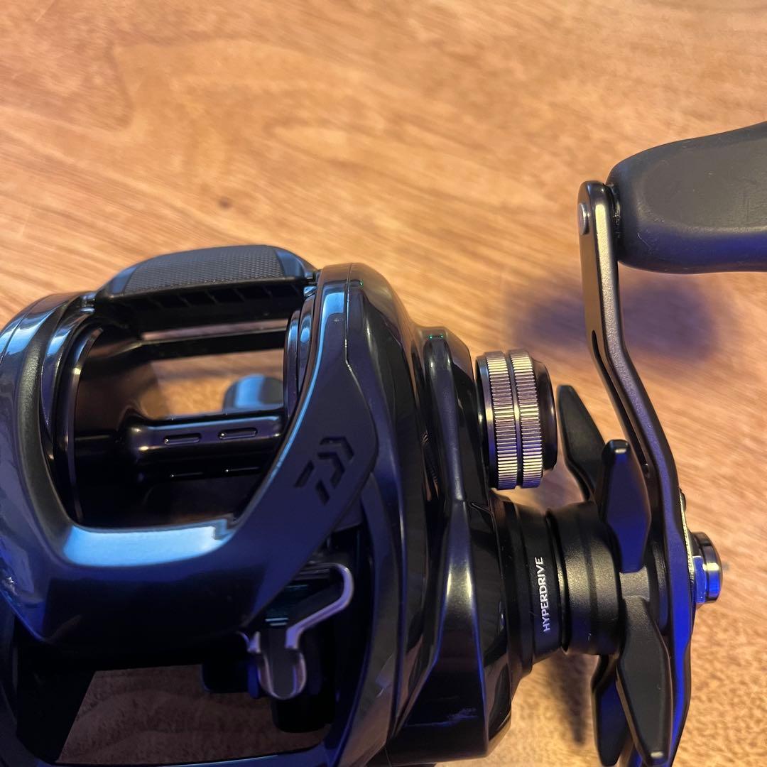 ダイワ TATULA400（タトゥーラ400）8.1L左巻き バス釣り