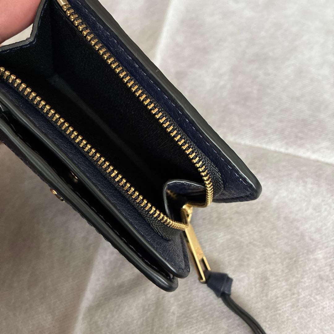 新品マークジェイコブス　二つ折り財布