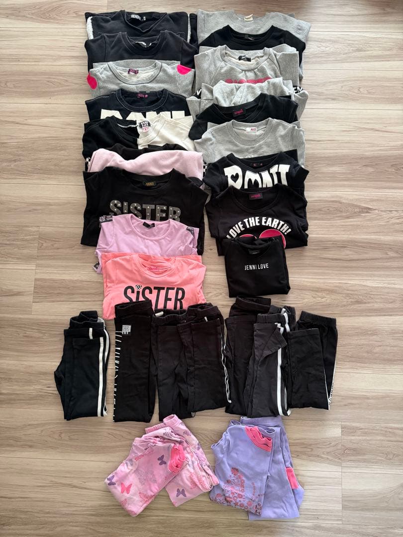 もも♡♡130♡女の子冬服まとめ売り♡29着以上♡値下げ交渉OK