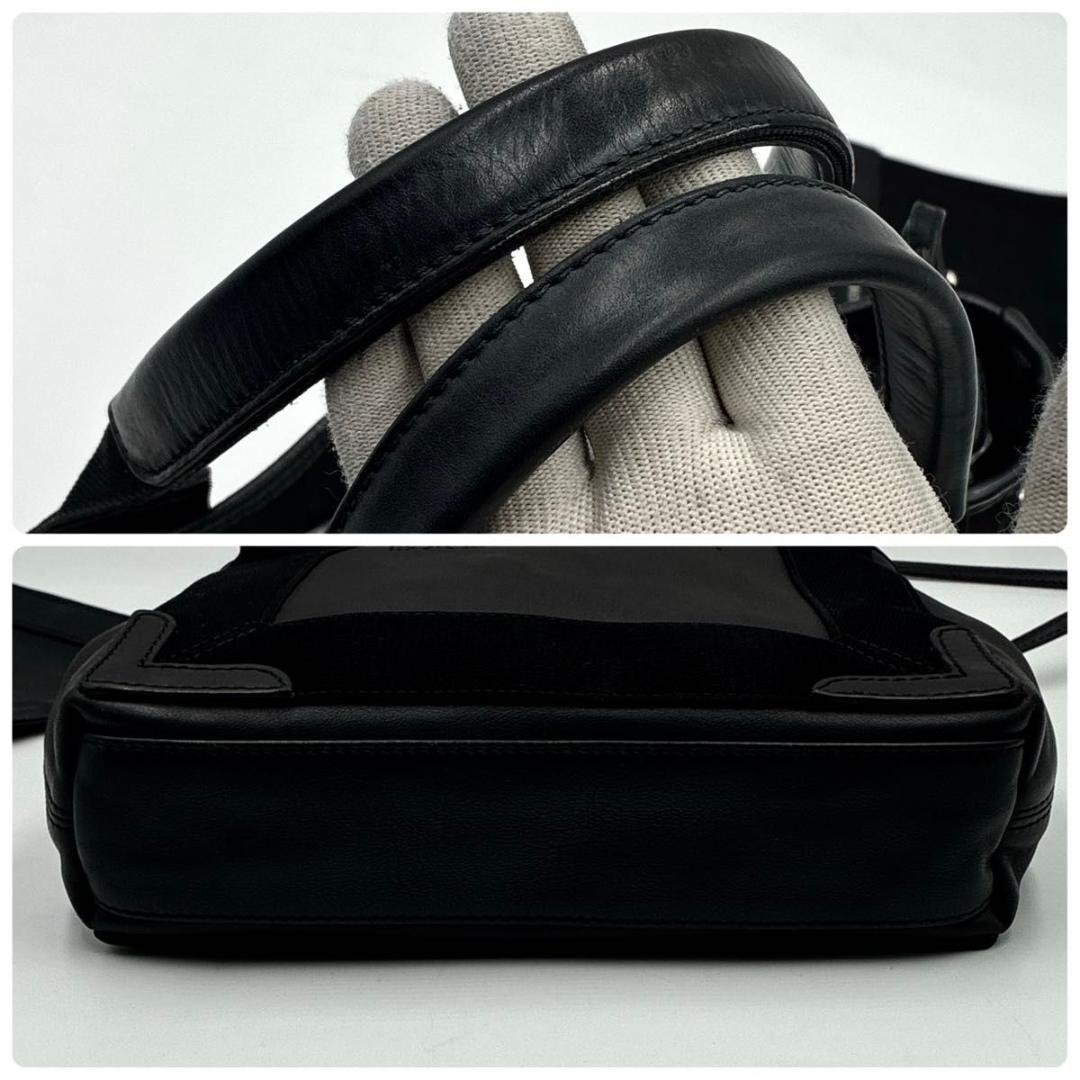 ♡Ria♡　バレンシアガ ネイビーカバス XS パンチングロゴ レザー